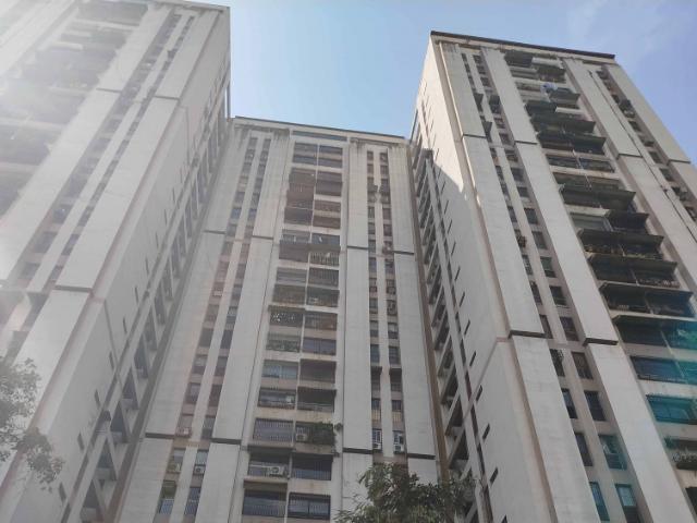 HERMOSO APARTAMENTO EN VENTA EN EL PARASO 81mts/3H/2B/1PE