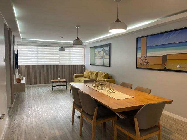 Hermoso Apartamento Remodelado en El Cigarral 3H 2B 2P