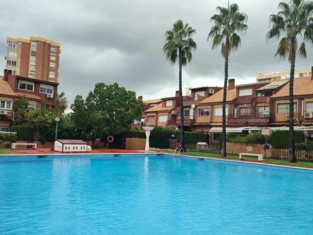Hermoso chalet en alquiler en Cabo de las huertas