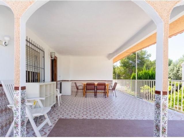 HERMOSO CHALET RÚSTICO CON PISCINA EN CAMPOTÉJAR