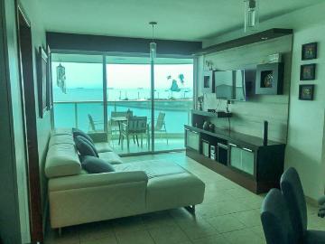 HERMOSO DEPARTAMENTO FRENTE AL MAR CON PSICINA