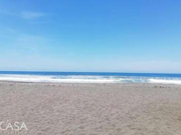 Hermoso Lote Frente A La Playa Con Título En Venta En La Barqueta
