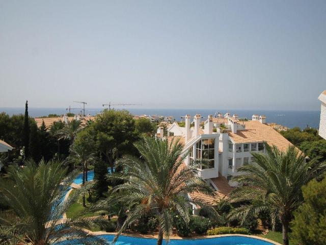 Hermoso triplex con vistas al mar se alquila o vende en Nova. 150m² Santa Ponça