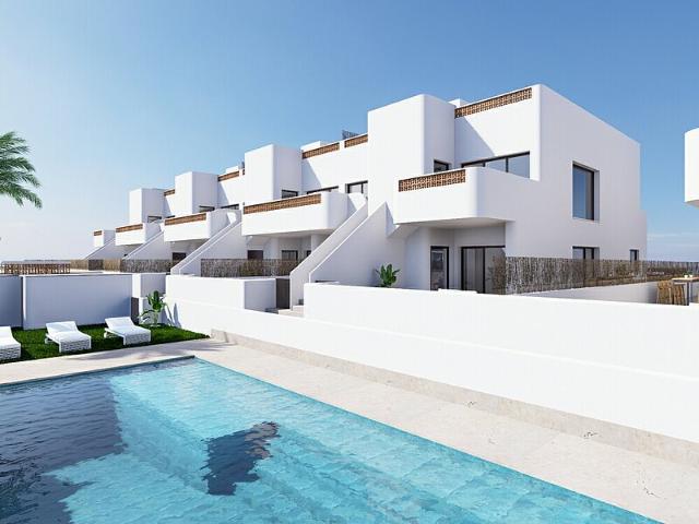 Hermosos bungalós de 3 habitaciones con solárium en la azotea en Dolores