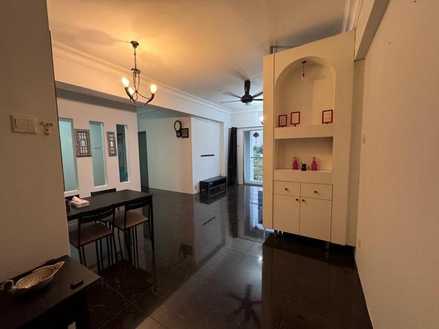 Heron Residency Puchong Renovated WellKept Unit 2 Carpark