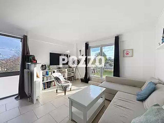 Hérouville Saint Clair 14200 Achat / Vente appartement 2 pièces t2 au dernier étage