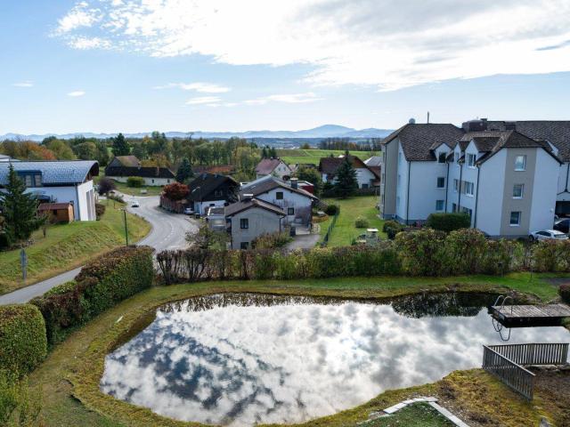 Herrliche 3 Zimmerwohnung mit Balkon und Schwimmteich in Hofamt Priel PROVISIONSFREI