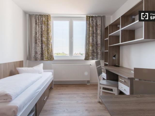 Herrliche Studio Wohnung zur Miete in Lichtenberg, Berlin