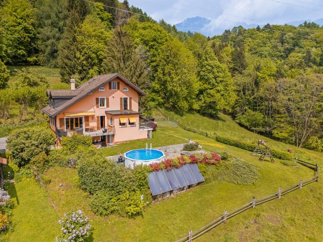 Herrliches Einfamilienhaus mit herrlichem Blick auf den See