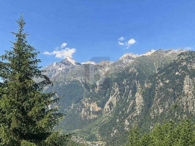 HERRLICHES PANORAMA MIT WELLNESS