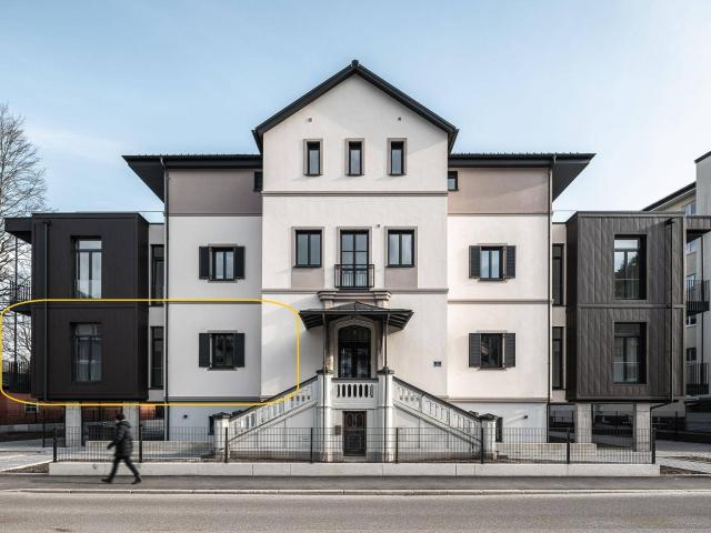 HERRSCHAFTLICH WOHNEN. WIE DER KAISER. 2 Zimmer Wohnung direkt neben dem Kurpark! Revitalisierter Altbau, hohe Räume! PROVISIONSFREI & ERSTBEZUG