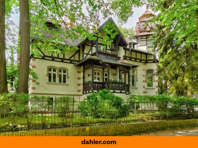 Historische Turmvilla exklusives Wohnen am Schlachtensee
