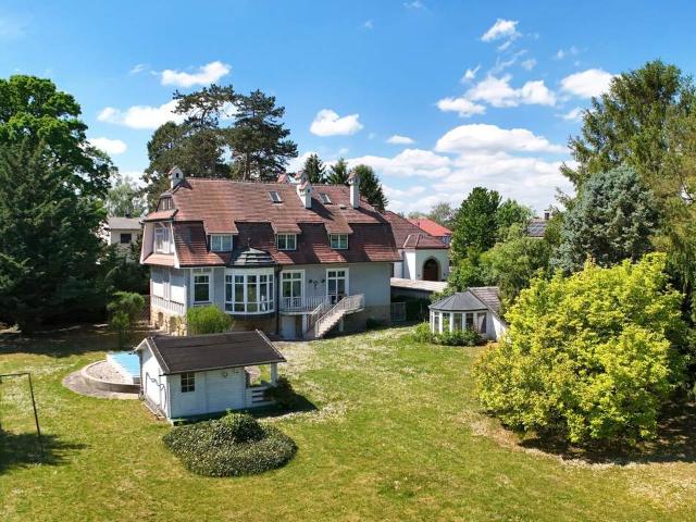 Herrschaftliche Villa aus der Gründerzeit auf großzügigem Parkgrundstück