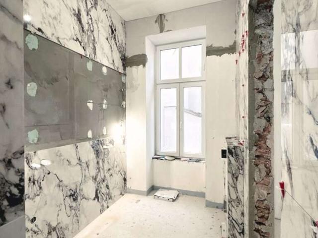 Herrschaftlicher Altbaucharme trifft modernen Luxus Exklusive Stilwohnung in Wiens Bestlage