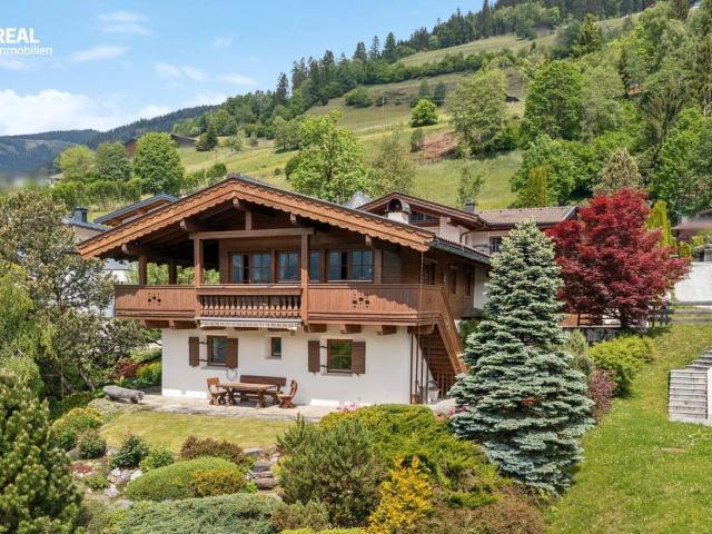 Herrschaftlicher Zweitwohnsitz mit Panoramablick – Ein Salzburger Unikat