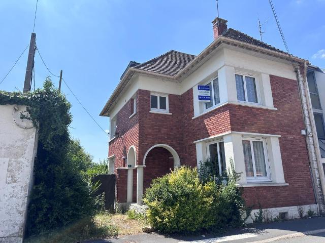 HESDIN LA FORET Maison T5 118 m²