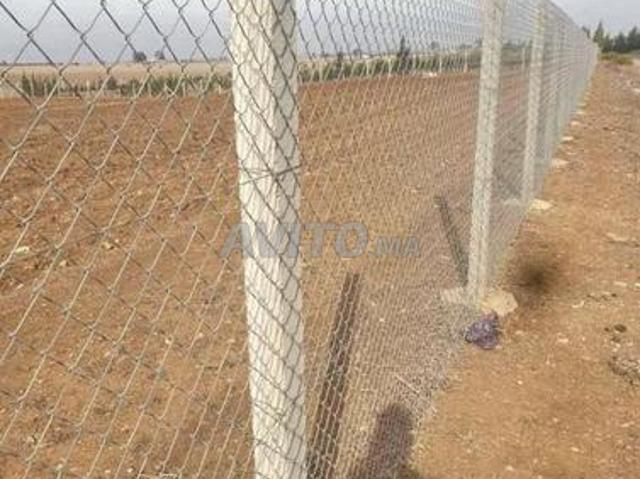 هكتار محفض على طريق 8كم من مدينة