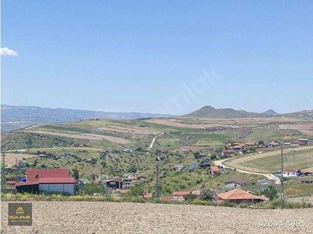 HİLAL'DEN KAVAKLIDA 200 m2 ELEKTRİK SU AKTİF BAHÇELİK ARSA