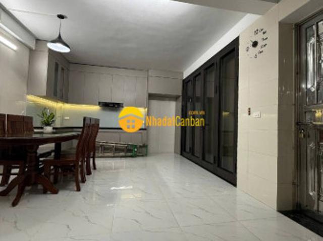 Hiếm mặt tiền quyền lực full nội thất 6 tầng 3 bước ra hồ an sinh tuyệt đối nh