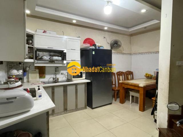 Hiếm nhà bán mặt phố núi trúc quận ba đình 45m 4t 13xtỷ kinh doanh đỉnh