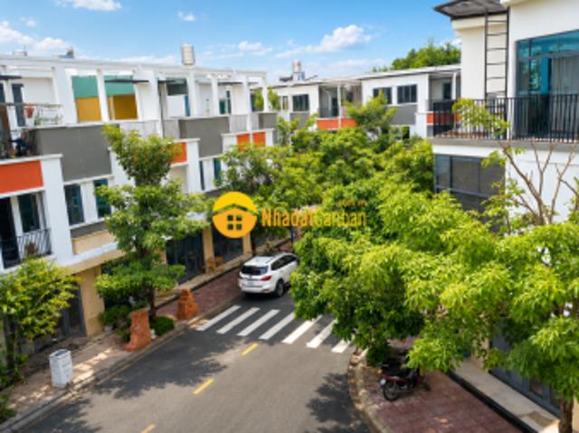 Hiếm nhà góc 2 mặt tiền đường thông 15m giá đầu tư chỉ 3.85 tỷ