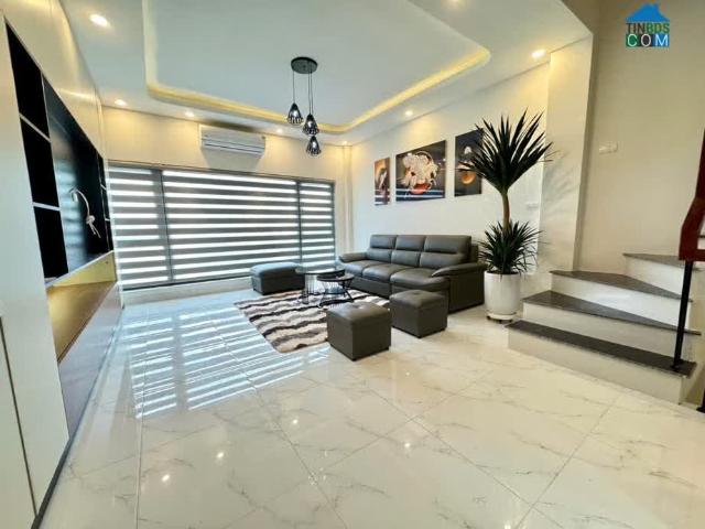 Hiếm Nhà Đẹp Đại La Chỉ 8.2 Tỷ Cách Phố 30M Thang Máy 5 Tầng Ở Ngay!