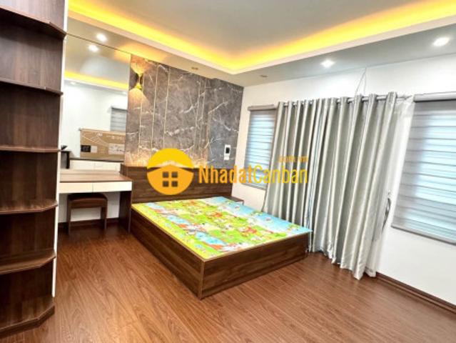 Hiếm. bán nhà ngọc thuỵ 32m2, 5t chỉ 7,45 tỷ ngõ thoáng ô tô đỗ cạnh nhà