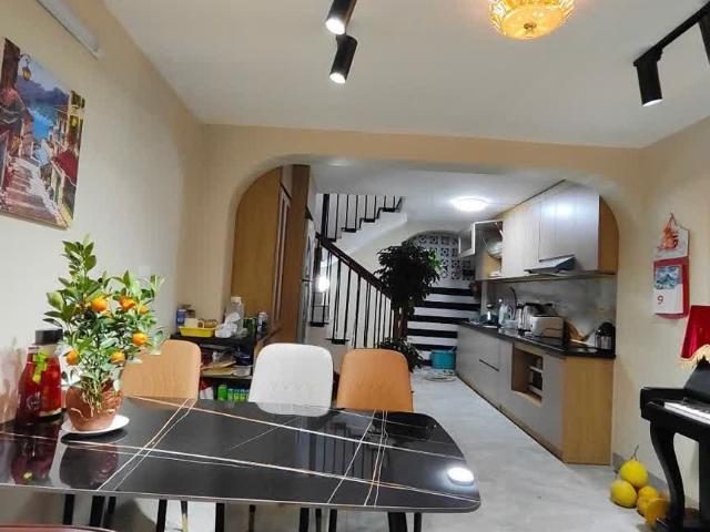 Hiếm! Bán nhà Trương Định 50m2. MTx5m gần phố, gần ô tô, tặng full nội thất