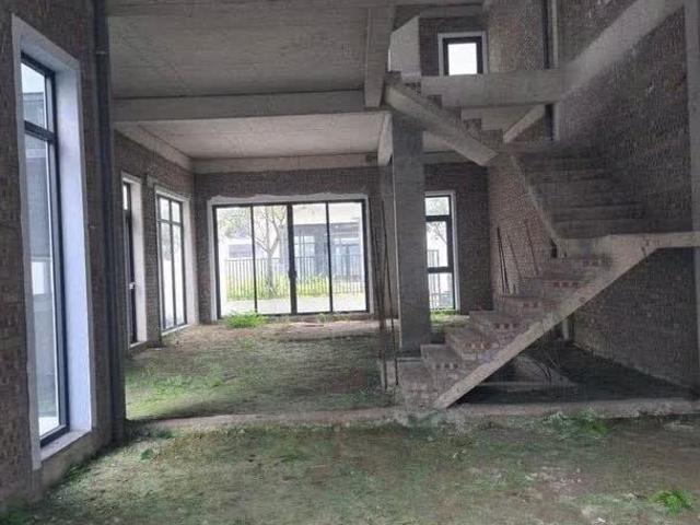 Hiếm biệt thự đẹp 4 tầng An Quý Villa, 198m2, mặt tiền 9m, vị trí đẹp, giá 50 tỷ