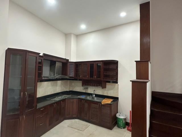 Hiếm có! nhà hẻm xe tải trần hưng đạo phường chợ quán ngang 4.7m chỉ có 15,5 tỷ