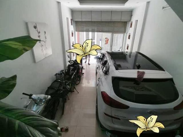 Hiếm có! Nhà mặt phố Lê Hữu Trác Hà Đông, ô tô vào nhà, ba bước ra đường Phùng Hưng, 60m2, 18.5 tỷ