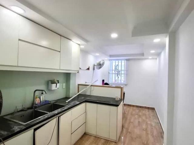 Hiếm Hẻm Xe Hơi Đỗ Cửa Lê Văn Sỹ Q3 Nhà Đẹp Trệt, 3 Lầu, Sân Thượng Nở Hậu Tài Lộc Chỉ