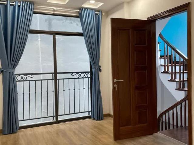 Hiếm Kim Mã Ba Đình MT 4,1m Ngõ Thông Nhà Đẹp Ở Ngay~ 6 Tỷ
