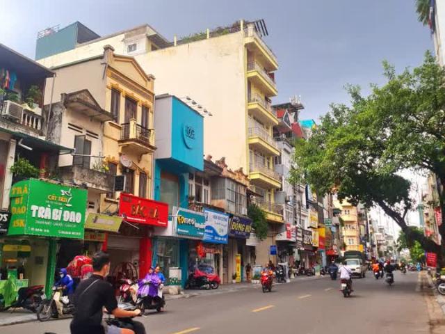 Hiếm Đẹp Mặt Phố Bạch Mai, Kinh Doanh Đỉnh Diện Tích To 208M2 MT 8.5m Sổ Đẹp Ko Quy Hoạch, 120