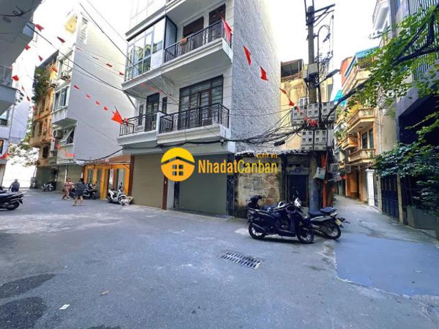Hiếm phố trích sài 40m2, 2 thoáng ô tô thoải mái đỗ nhỉnh 17 tỷ vài bước ra hồ tây