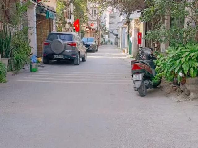 Hiếm, 36m2, Đường Ngô Gia Tự, Long Biên, Ô tô, 5x tỷ