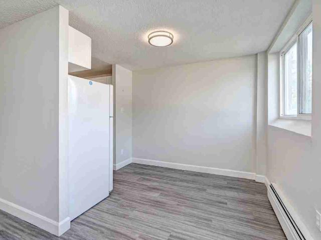 Hincks Street Apartments 2 Bedroom Apartment for Rent at 108 108, 116, 124, 132, 140 & 148 Hincks St New Hamburg, ON N3A 2A4
