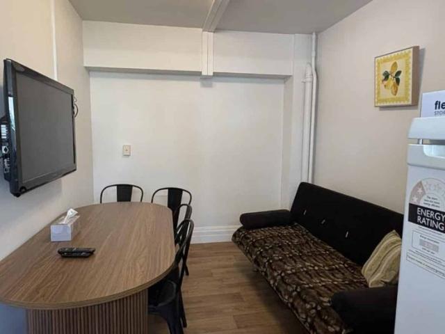Extra Oversized Office Room