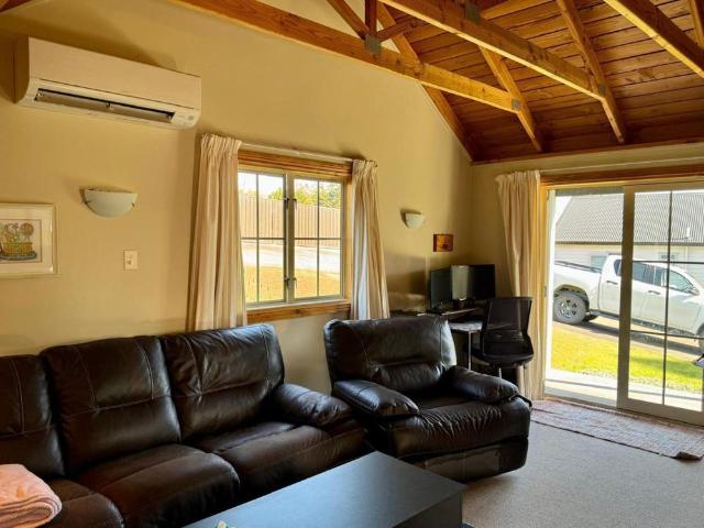 Hidden lifestyle cottage minutes from.
