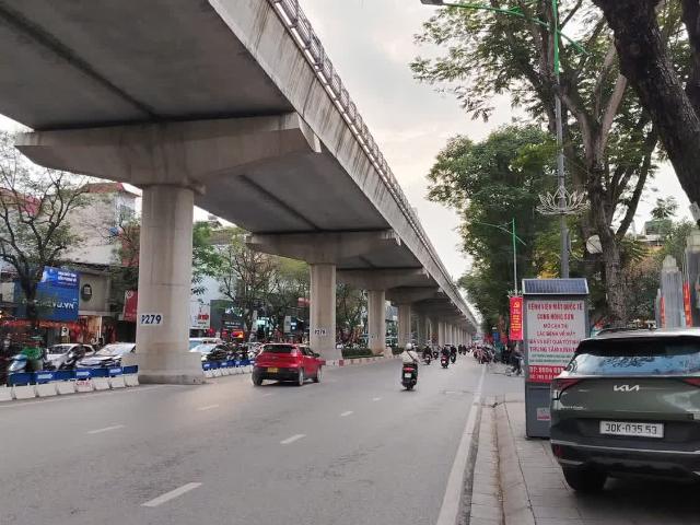 Hiếm nhà Xuân Thủy, Cạnh ĐHQG, đường sắt trên cao, 50m2x4T, 15. X tỷ