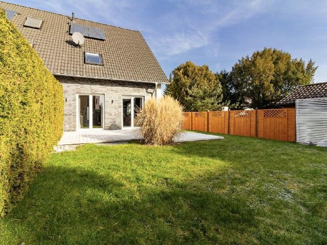 Hier müssen sie schnell sein! Exklusives Reihenendhaus Stil, Komfort und Tolle Lage