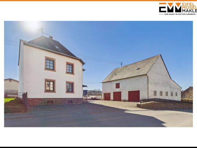 Hier ist Platz für Ihre Ideen Einfamilienhaus mit Nebengebäuden