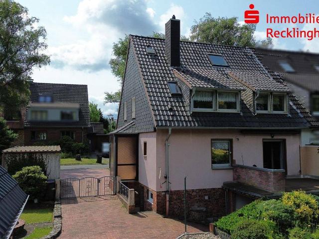 HIER KÖNNEN SIE SICH IHREN WOHNTRAUM ERFÜLLEN: CHARMANTE DOPPELHAUSHÄLFTE IN BOCHUM ALTENBOCHUM!