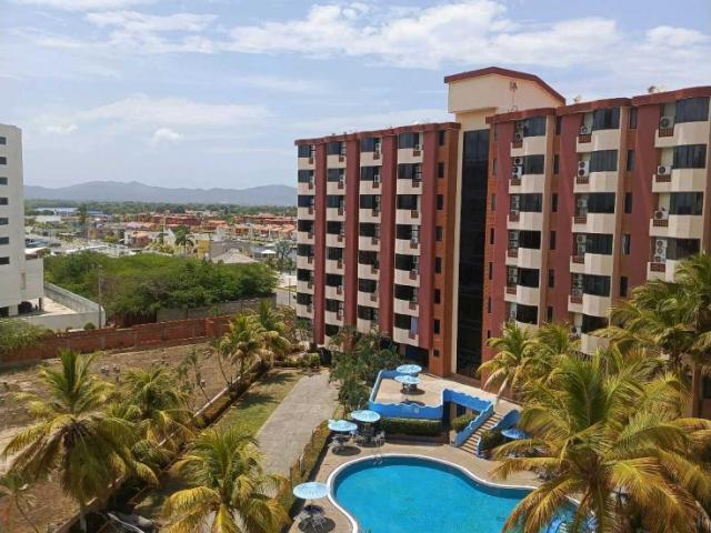 Vendo apartamento 62m2 Higuerote 7079