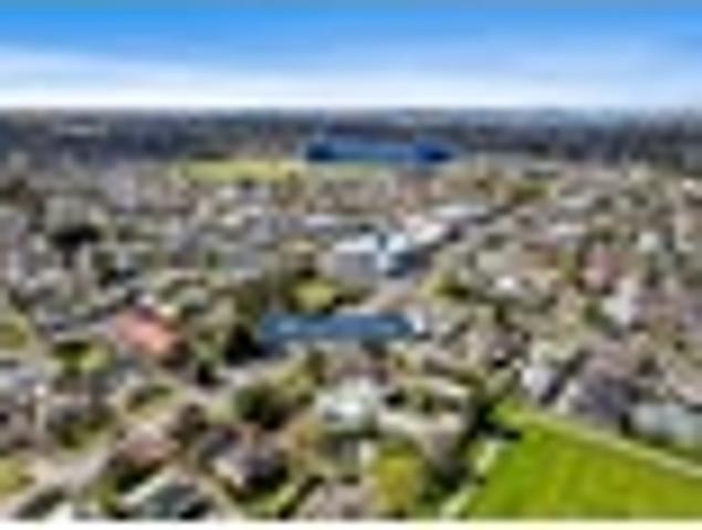 High Demand West Auckland Multi Unit with RC