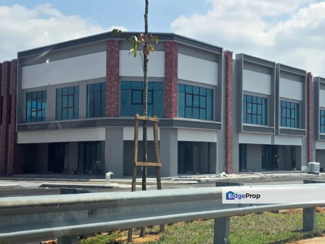 ✨HIGH EXPOSURE 2 STOREY SHOP / RENT✨ NEW CORNER LOT FACING MAIN ROAD  Village Square @ Gamuda Gardens, Rawang