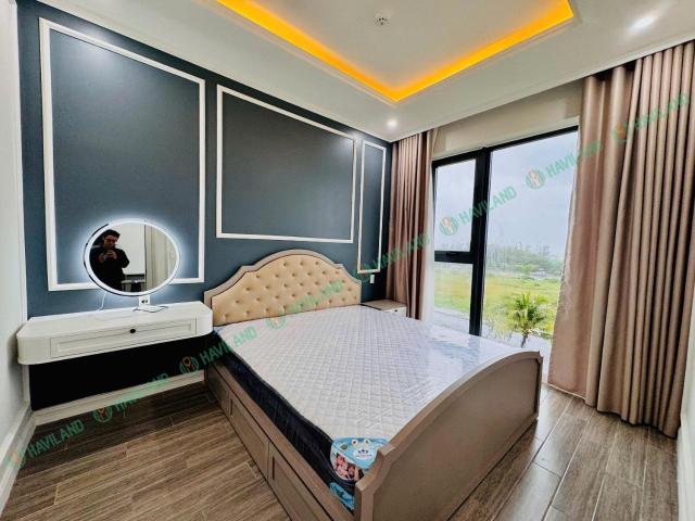 HIGH END 2 BEDROOM WITH OCEAN VIEW & PRIVATE OFFICE POTENTIAL