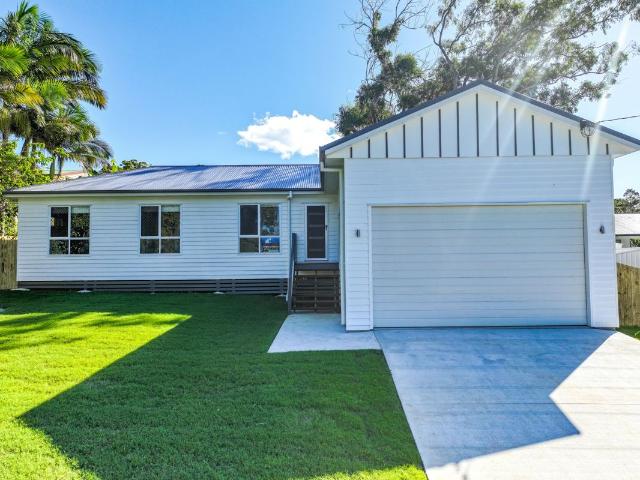 HIGH END ISLAND LIVING QUALITY NEW BUILD BRILLIANT LOCATION!