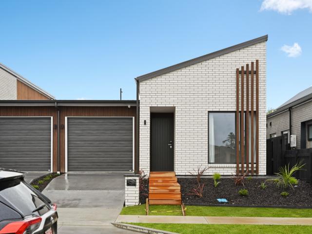 High end New Build In Peacocke — Style, Space & Quality
