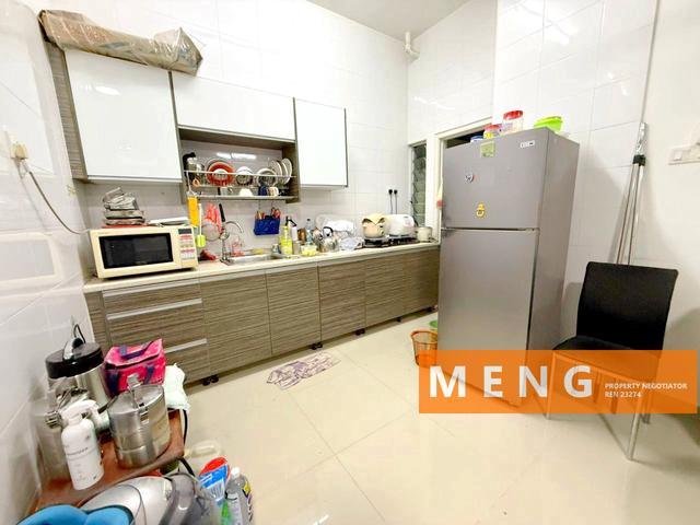 High floor Boulevard 936sqf Renovated with 2 carparks at Farlim